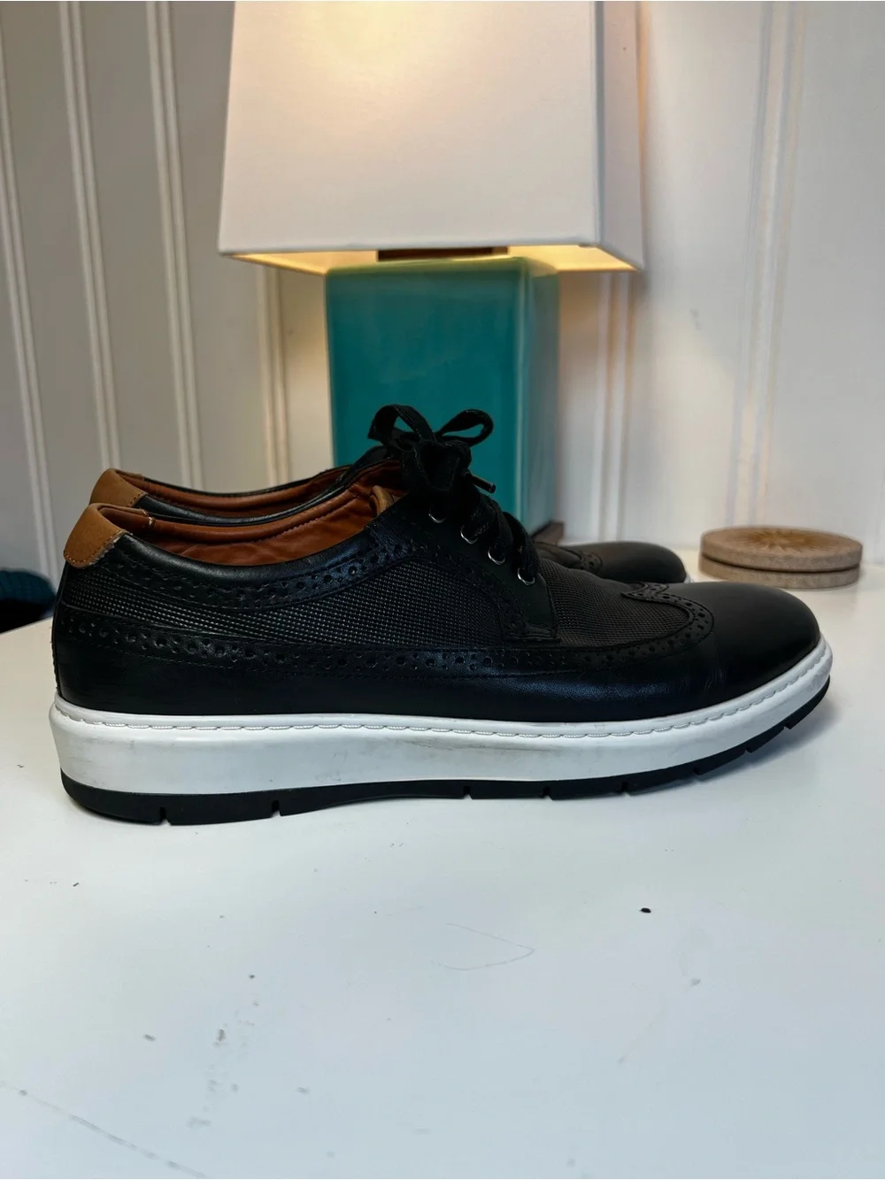 Johnston & Murphy Elliston Black Leather Embossed Wingtip Dress Sneakers Size 8